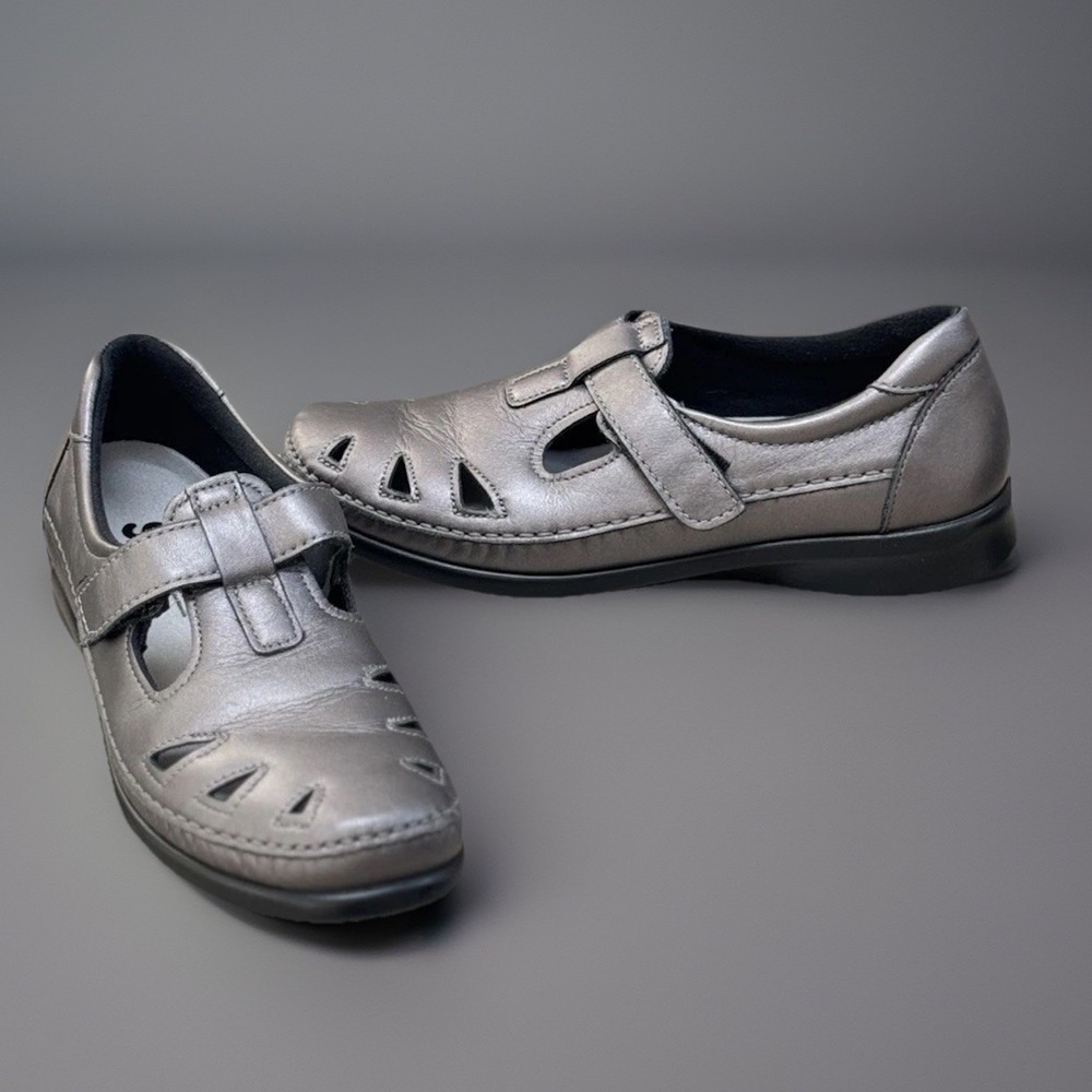 SAS Women's Metallic Gray Flats